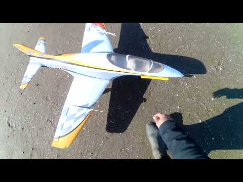 Freewing Avanti ground looping and then runway not clear...