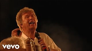 Bill &amp; Gloria Gaither - O, the Blood of Jesus/Nothing But the Blood/Near the Cross (Medley) [Live]