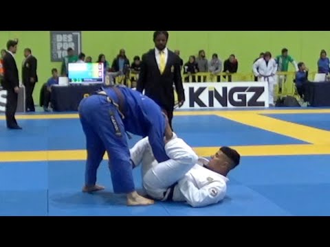 Victor Hugo v Khasan Varando / European Championship 2018