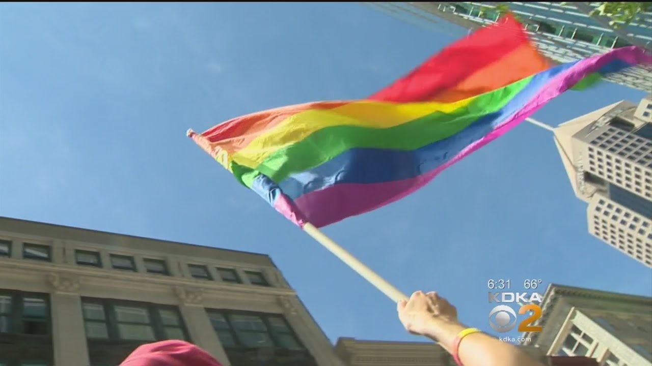 Offensive Instagram & Snapchat GIF Stirs Controversy During Gay Pride Month