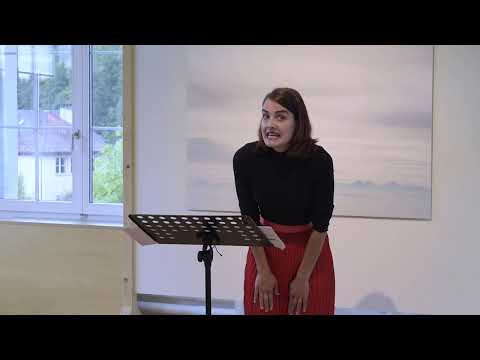 Nora Bertogg singt «Babel» von Benjamin Scheuer