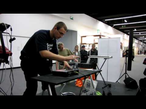Action at our Booth - Synthesizer-Magazin - Musikmesse Frankfurt 2010..