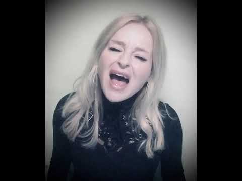 Creep - Cover Radiohead by Ina Morgan