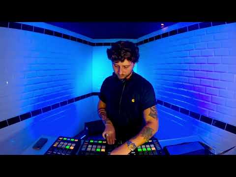 SINAY  / 129 BPM - 030 BASS STATION