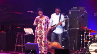 3/4 Dianne Reeves ' Waiting in Vain ' (cover Bob Marley ) @ North Sea Jazz 2015