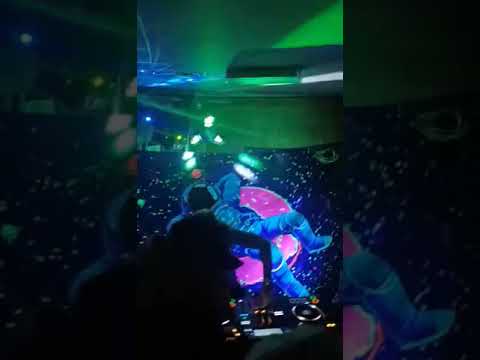 dj cheeze @spacedout