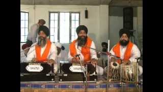 preview picture of video 'Gao Gao Ree Dulhani - Bhai Sarabjeet Singh Singh Ji ( Hazoori Raagi Sri Darbar Sahib Amritsar )'