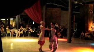 Claudia Rogowsky y Matias Facio bailan "Mad World"  al Maglio Milano