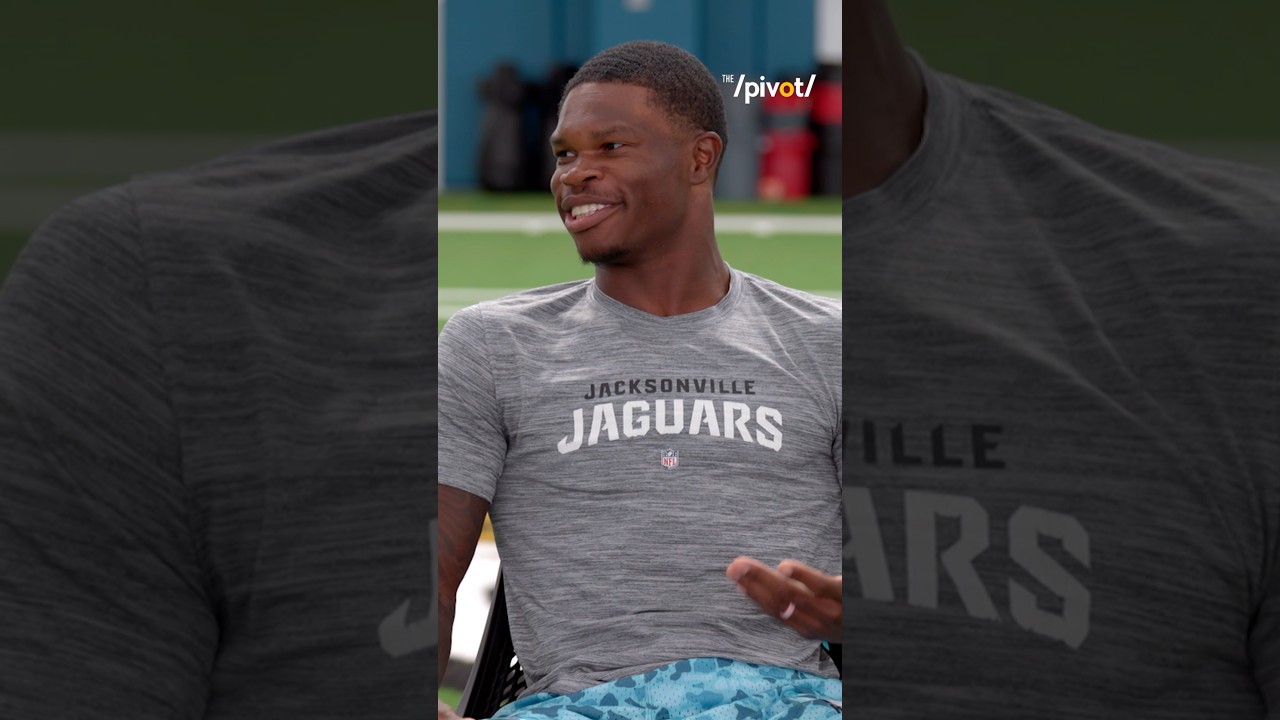 Travis Hunter’s teammates say he’s cheating playing both sides and being in meetings 😂