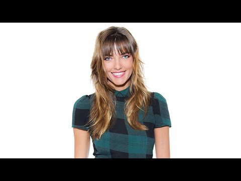 download lagu mp3 mp4 Alina Baikova, download lagu Alina Baikova gratis, unduh video klip Alina Baikova