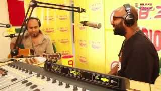 Watch Daaru Desi singer Benny Dayal unplugged in Mirchi Studios.