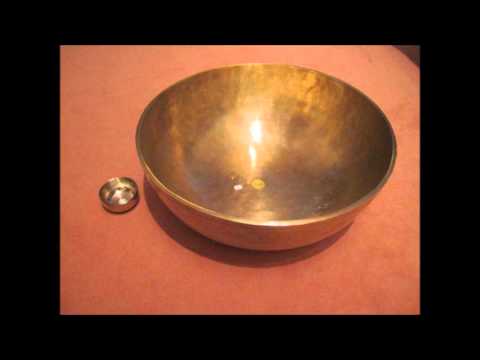 Meditation mit Klangschalen von Peter Hess in einer Klangreise