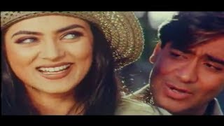 Love Love Love Mujhe Love Ho Gaya Hai Lyrics - Hindustan Ki Kasam