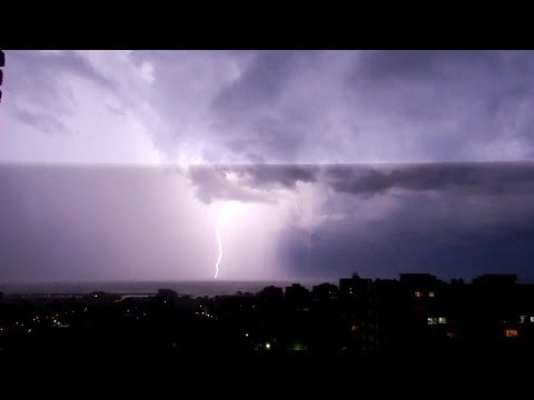 10 hours of rain and thunder sounds in a lightning storm