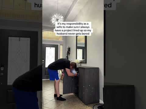 It's my responsibility as a wife to make sure #couples #marriedlife #comedy #funny #marriage #couple