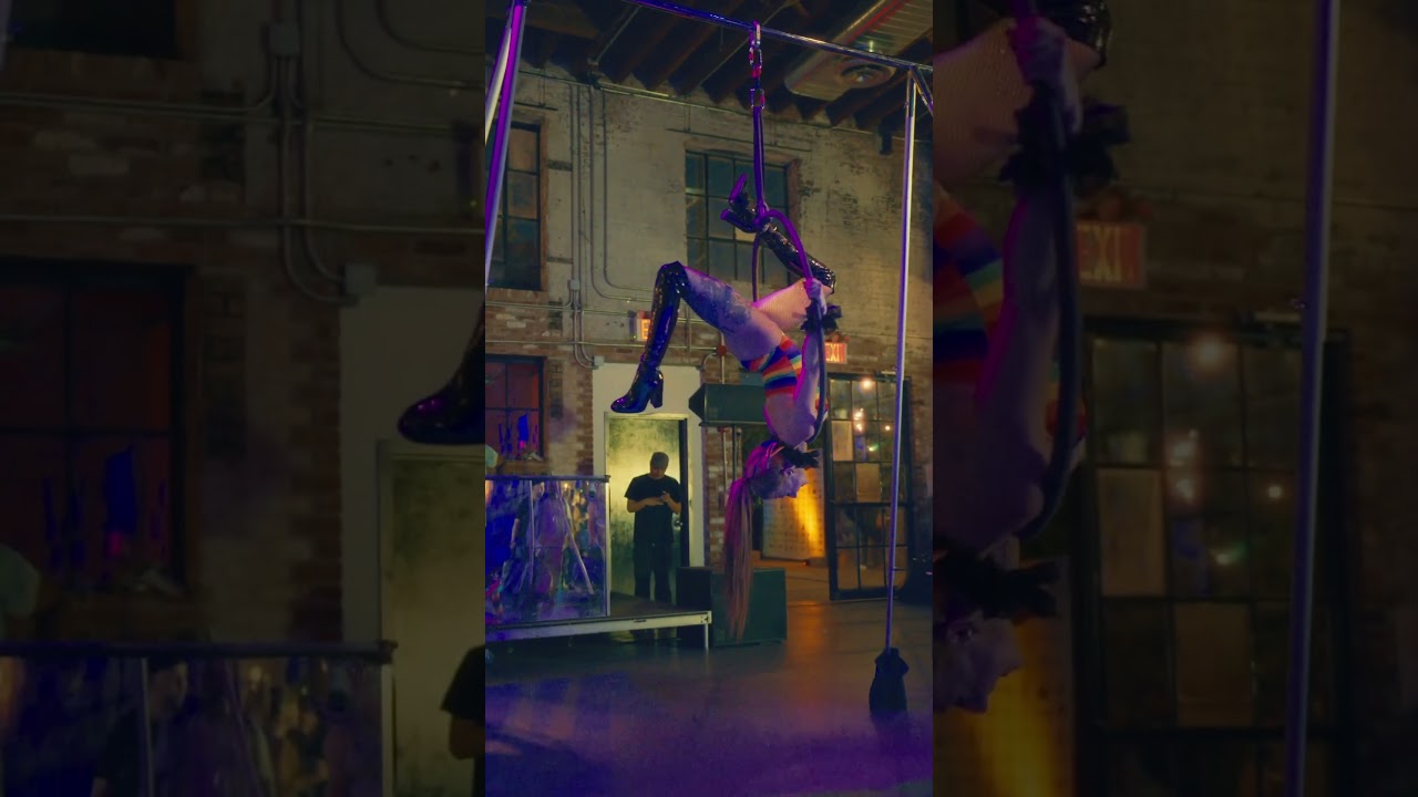 Promotional video thumbnail 1 for Tini.Cirque