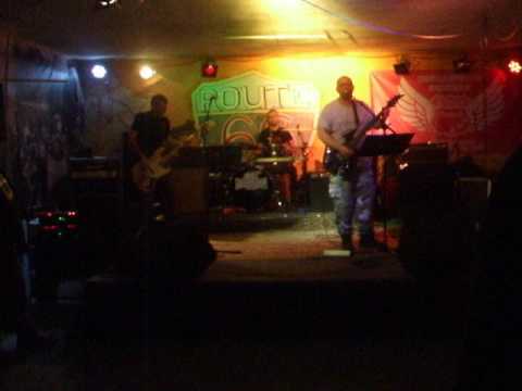 Ellenméreg, Trianont ledöntjük