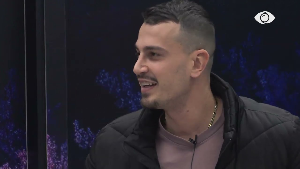 Unë të paktën jam dikushi/ Miri-Mateos: Ti kush je…
