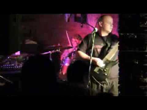 Beyond Flesh - Beyond Flesh koncert Rock Pub Martin 18 10 2013