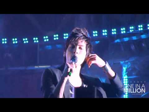 [Fancam] 100821 SHINee Jonghyun - The Way You Are @ SMTown Concert