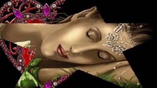 MOYA BRENNAN = IN DULSE JUBLIO (SLIDE). VOOR BOOTJE