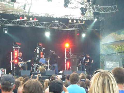 Zone Libre vs. Casey & B. James - ??? + E.L.S.A. (Rock-en-Seine 2009)
