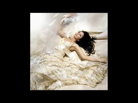 Gáspár Enikő - Angyalnak, madárnak (original: Hijo de la luna)