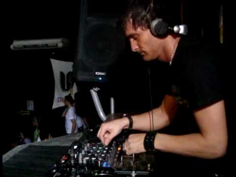 PART 1 - DJ HECTOR RODRIGUEZ @ VIVA DISCOTECA MEDELLIN