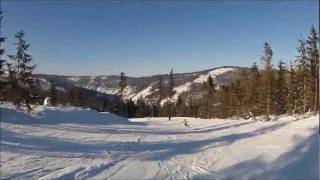 preview picture of video 'Szczyrk - Narty. Narciarski narybek z Bielska-Bialej trenuje w Szczyrku / Ski Fry in action'