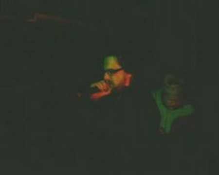 kaos one e moddi mc(live)