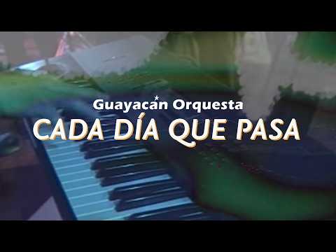 Cada Día Que Pasa - Guayacán Orquesta | Lyric Video