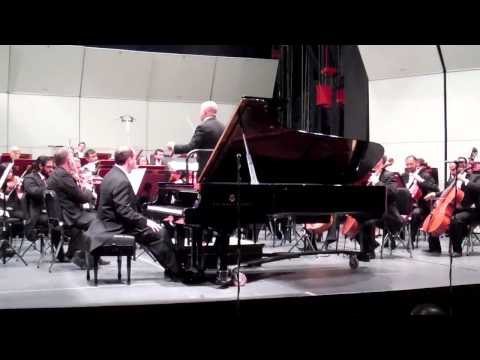 W.A.MOZART. Piano Concerto No.21, K.467. Mauricio Nader, piano. OSUG, Roberto Beltran, conductor