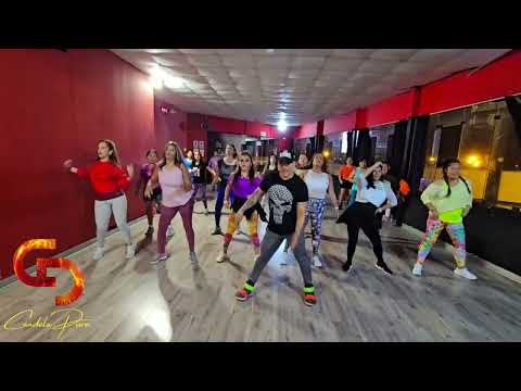 CON LA MANO EN EL PISO Y LA POMPIS PA ARRIBA - QUEMA CALORIAS BAILANDO