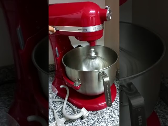 Vídeo relacionado con KitchenAid HEAVY DUTY - BATIDORA AMASADORA CON BOL ELEVABLE DE 5,2L - NEGRO MATE 5KSM55SXXEBM