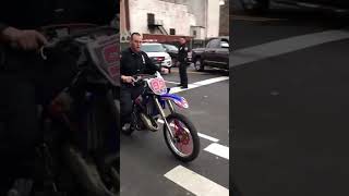 Download lagu Xpandai main goyang dik goyang #funnyshorts mp3