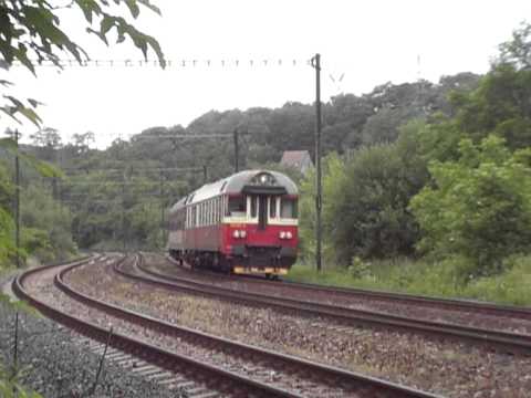 854.027 na čele R 1144 - Praha Černy Most - 11.6.2011.