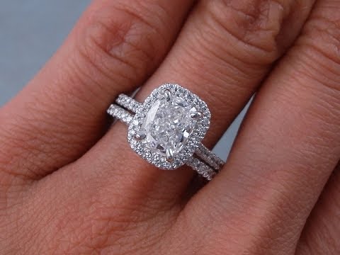 2.00 ctw Cushion Cut D SI2 Diamond Engagement Ring Set - BigDiamondsUSA