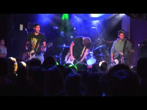 Down The Riot - Your enemy (Live @IndependaceU18)