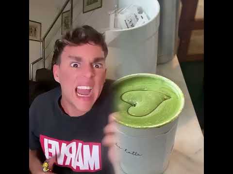 Cuando JUEGAS al GESTOS...🎲🏃🏻#humor #comedia #viral