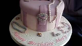 preview picture of video 'Jewellery Case Cake'