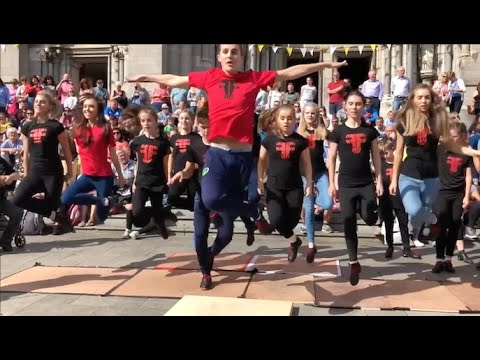 Street Performance - Fusion Fighters Dance Crew