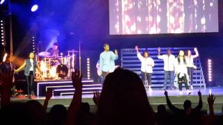 Hillsong - Love on the line