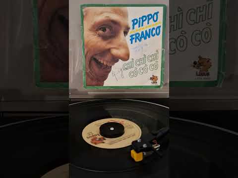 Chi chi chi, co co co. Pippo Franco (1982)