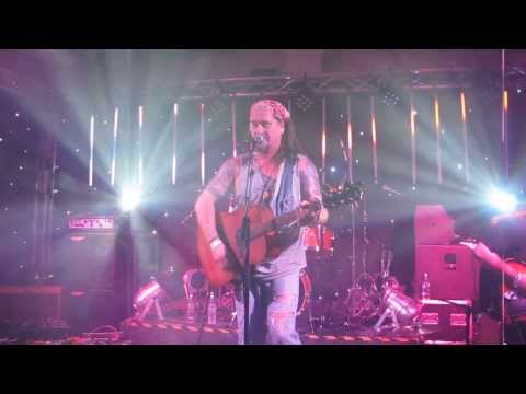 Belfast Busker - Show Me the Way to Go Home [HD]