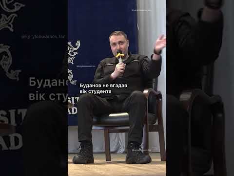 усі ми, коли намагаємось зрозуміти, скільки років людині навпроти 😀