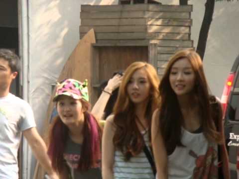 2eyes leaving inkigayo 130630