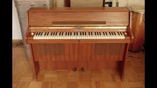 Video thumbnail for HOHNER Electra-piano. Zwischen Fender Rhodes und Wurlitzer EP-200.. by Dominik Bednarz