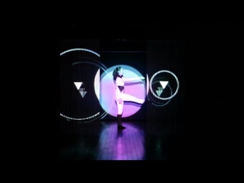 演奏・創作学科 国立音楽大学　竹田栞「multiple」for performance and multi-projection