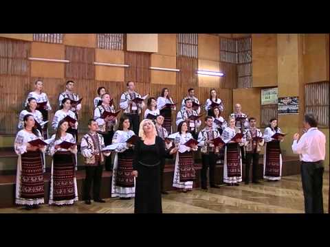 142.Corul Moldova-Departe te-am lăsat sătucul meu. Aranj.și,dir.- V.Budilevschi, solo Viorica Moraru