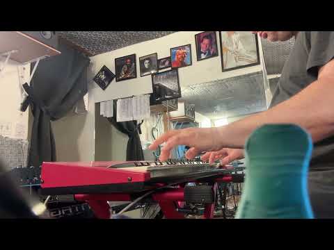 Nord Lead 2 49-Key 16-Voice Poly Synth-CHEAPEST PRICE ON NET W/ 256mb RAM CARD image 4
